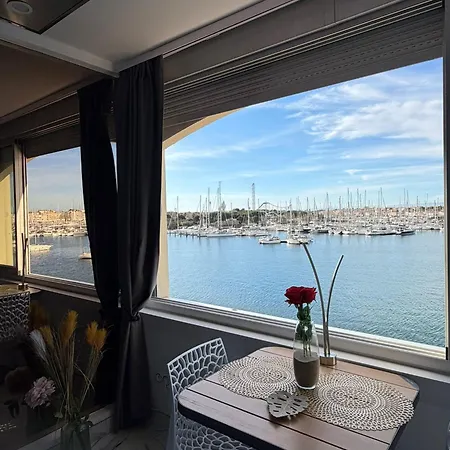 240 Magnifique Deluxe Hammam Vue * Agde