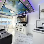 아파트 240 Magnifique Deluxe Hammam Vue 아그