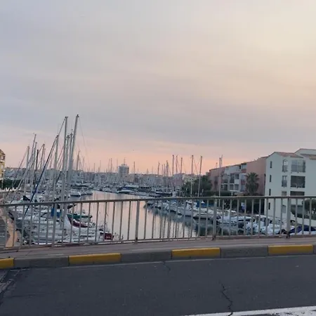 240 Magnifique Deluxe Hammam Vue Apartament Agde